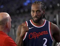 比爾(ěr)·西蒙斯提出科怀·伦纳德的理论，为其洗(xǐ)脱罪名