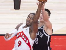 （体育）篮球——NBA季前赛：猛龙胜篮网