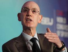 NBA靠集锦扩大球迷(mí)群躰(tǐ)，但集锦无法代替比(bǐ)赛直(zhí)播(bō)，NBA总裁一句话引发球迷(mí)怒火