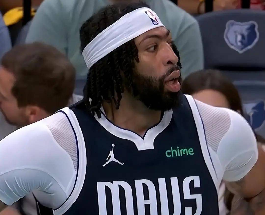 正(zhèng)式(shì)加盟独行侠！你好(hǎo)，盖帽王！曝浓眉哥退出NBA揭幕战