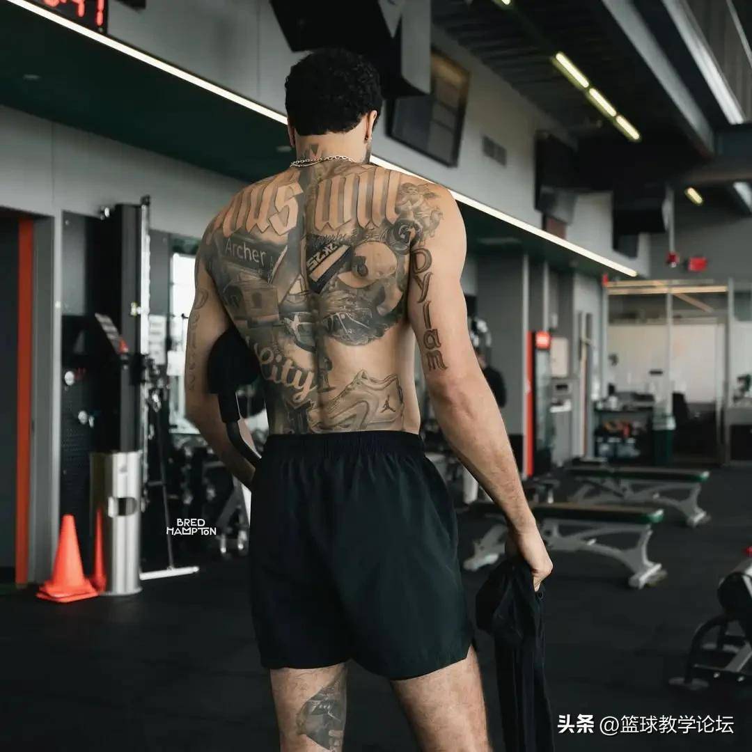 跟腱撕(sī)裂！宣布复出！直接改变NBA格局