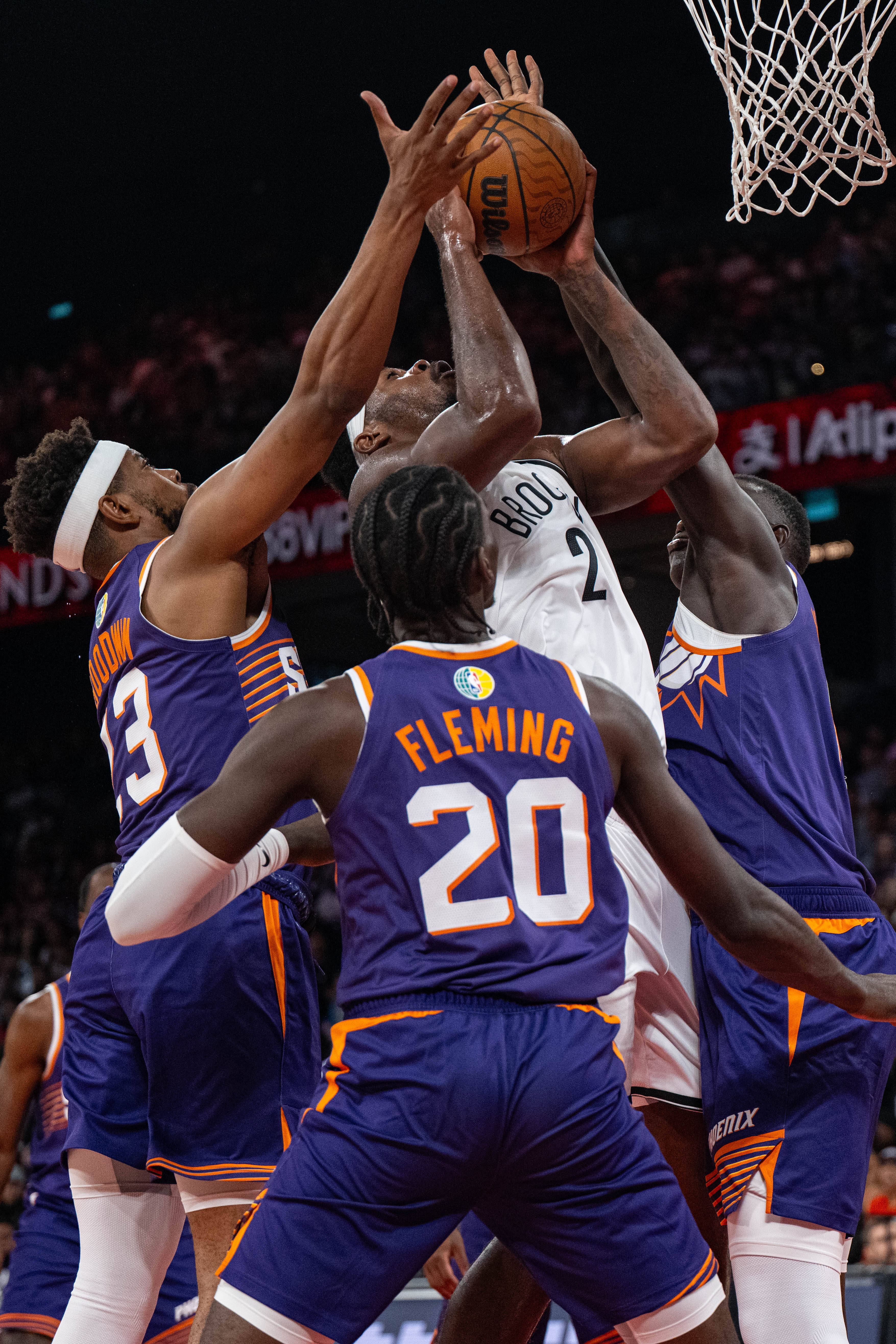 （体育）籃(lán)球——NBA季前(qián)赛：太阳胜籃(lán)网