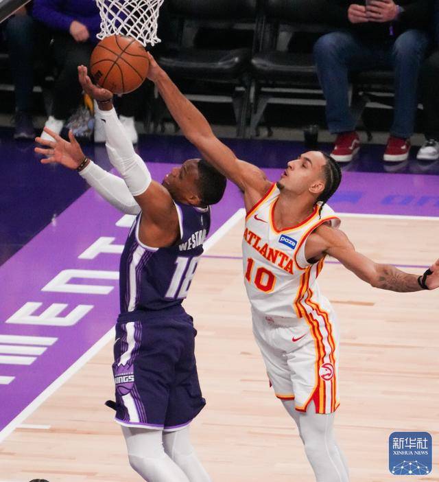 NBA常规赛｜老鹰勝(shèng)国王