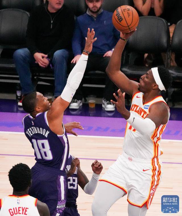 NBA常规赛｜老鹰勝(shèng)国王