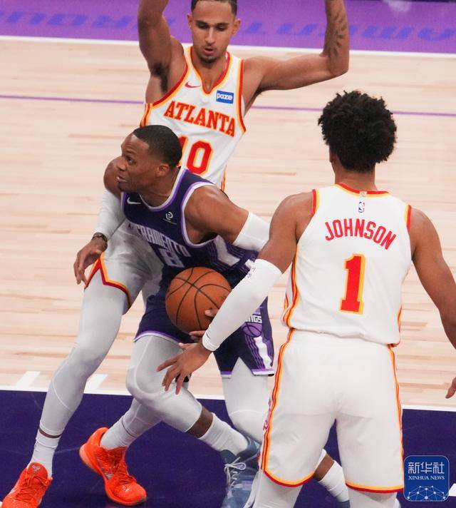 NBA常规赛｜老鹰勝(shèng)国王