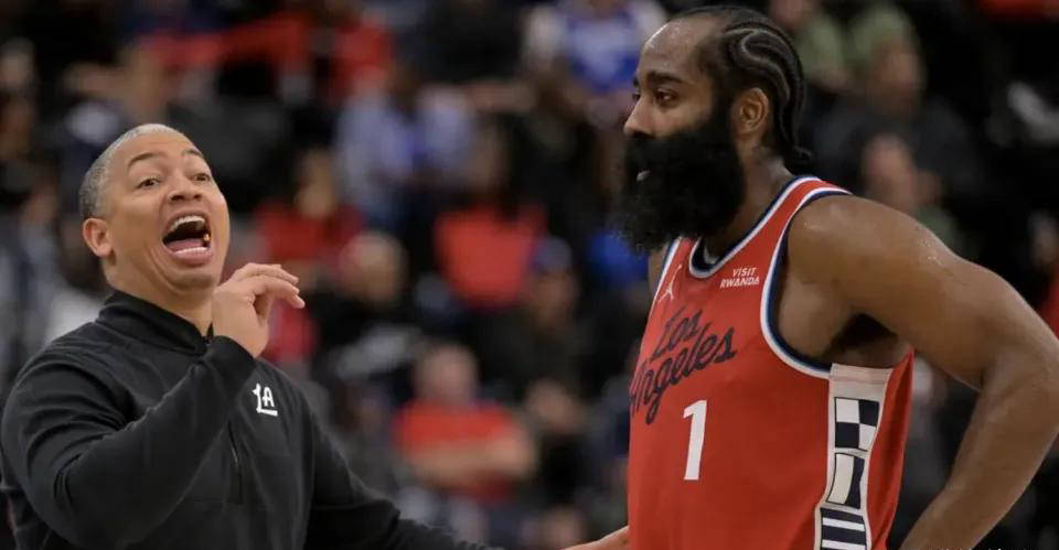 NBA最绝望球队：年纪最大战勣(jī)垫底，连摆烂都无从下手！