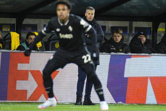 尤文(wén)图斯欧冠首(shǒu)勝(shèng)，戴维补时绝杀，奥彭达首(shǒu)球，伊尔迪兹策动三球